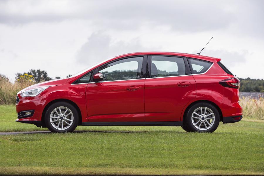  Ford C-Max 2015 года  (UK) (фото 2 из 16)